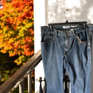 Old Navy outlet skinny leg jeans size 16p.